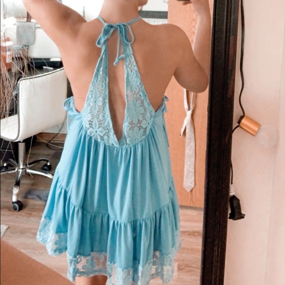 Blue lace dress - Picture 4 of 4